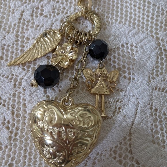 Necklace - Picture 5 of 7